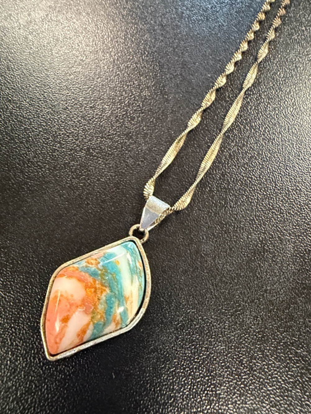 Multicolor Stone Pendant Southwest Twist Chain Necklace